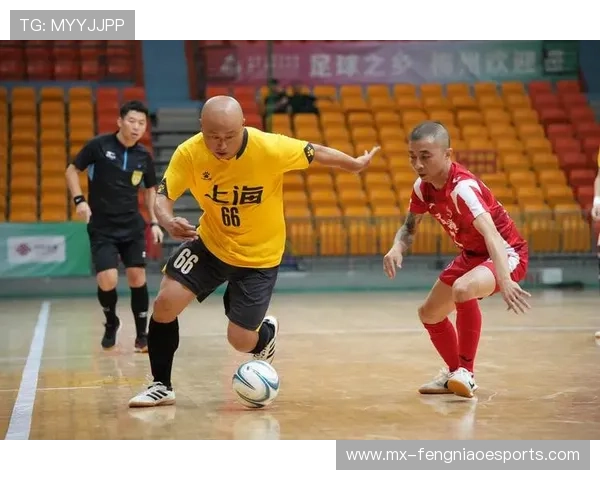 如何全面评价球星在足球场上的表现与影响力