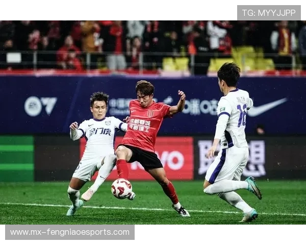 寻找足球集锦中最闪耀球星的精彩时刻和亮眼表现