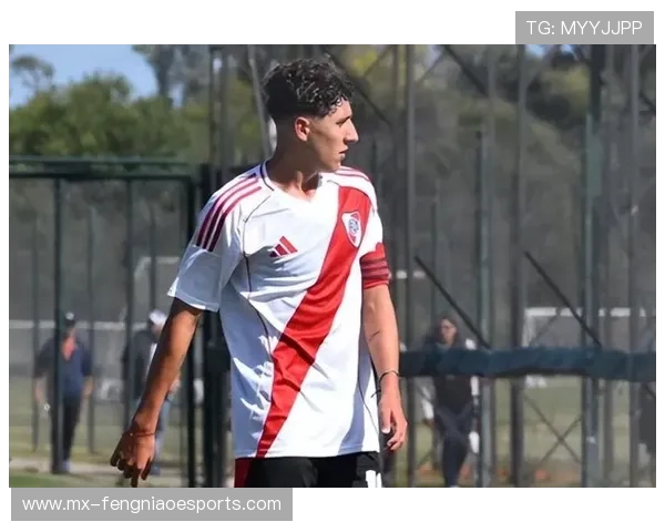 花费六亿引进阿根廷足球天才球员掀起全球转会市场震动